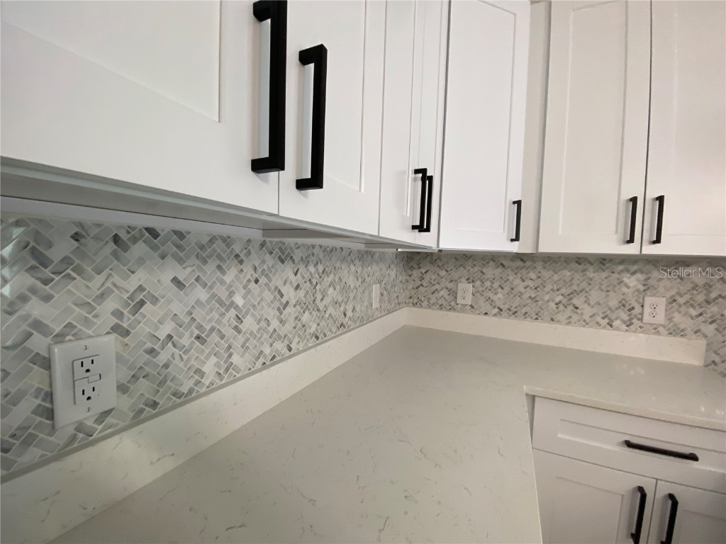 703 Aston-Martin Drive Sebring FL 33872 L4955301 image8