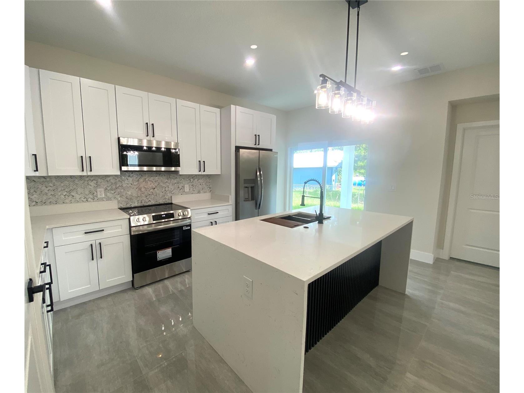 703 Aston-Martin Drive Sebring FL 33872 L4959770 image7