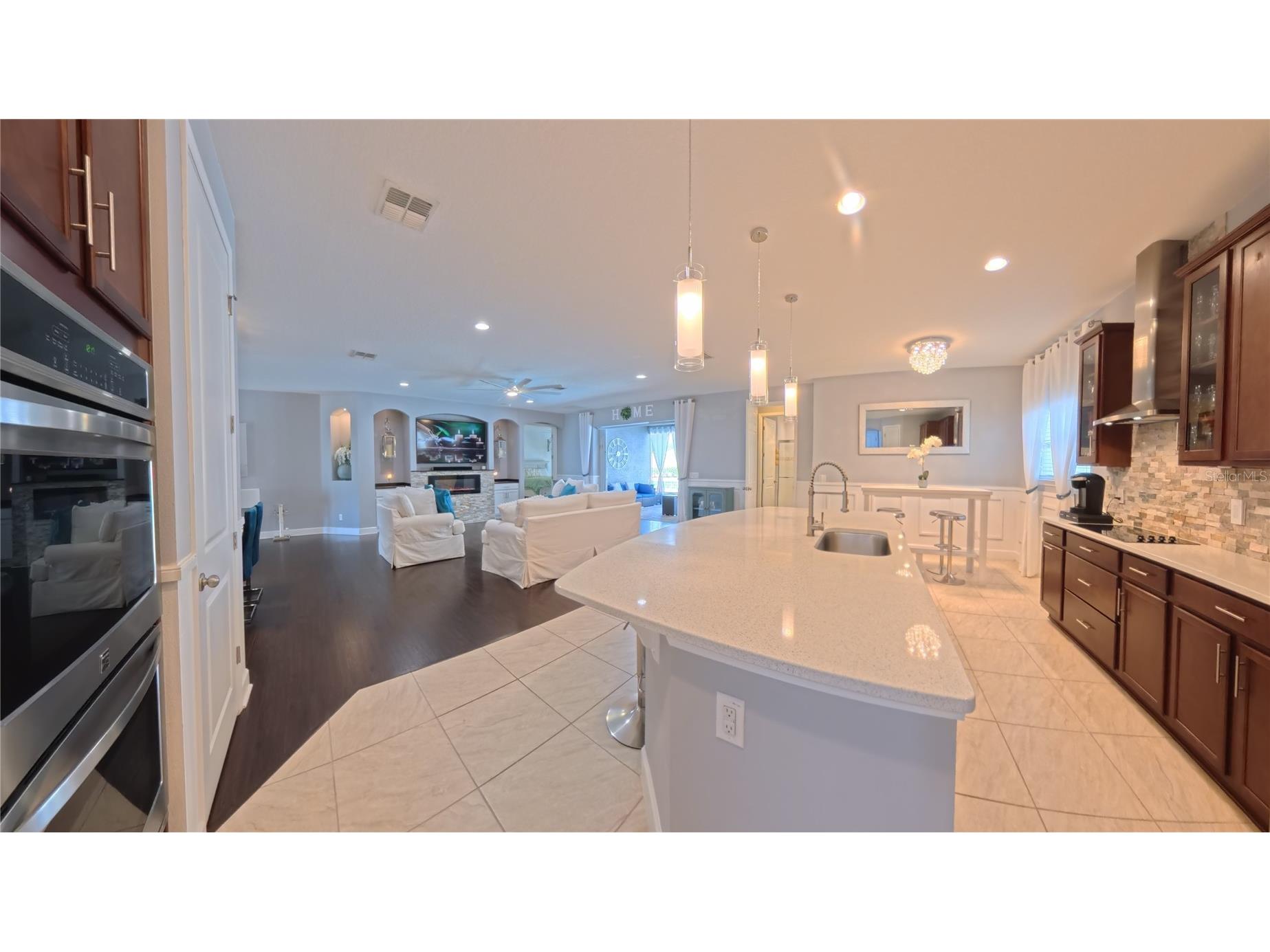 703 Calabria Way Howey In The Hills FL 34737 G5109294 image24