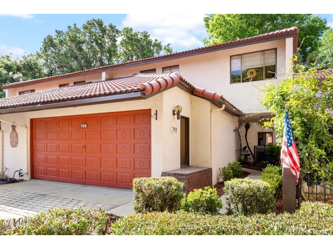 703 Clusterwood Drive Yalaha FL 34797 G5079528 image1