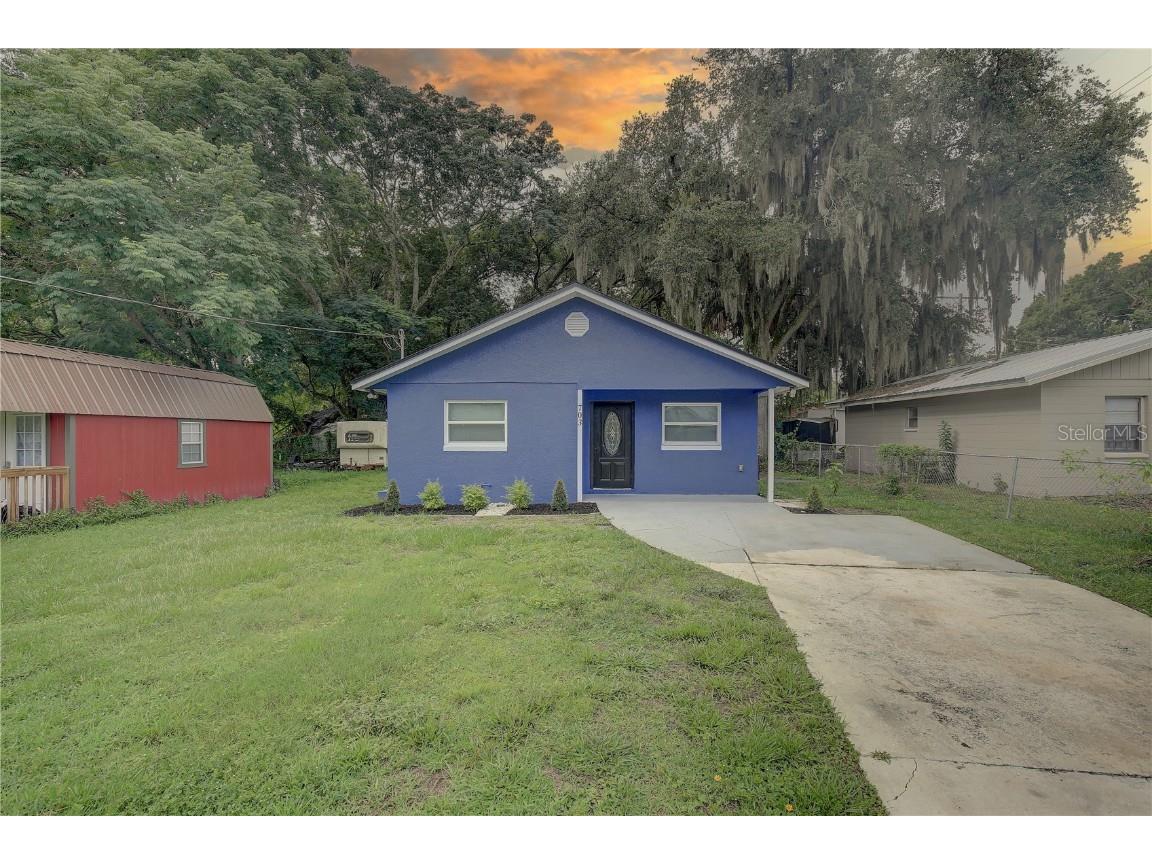 703 E Warren Street Plant City FL 33563 T3538092 image1