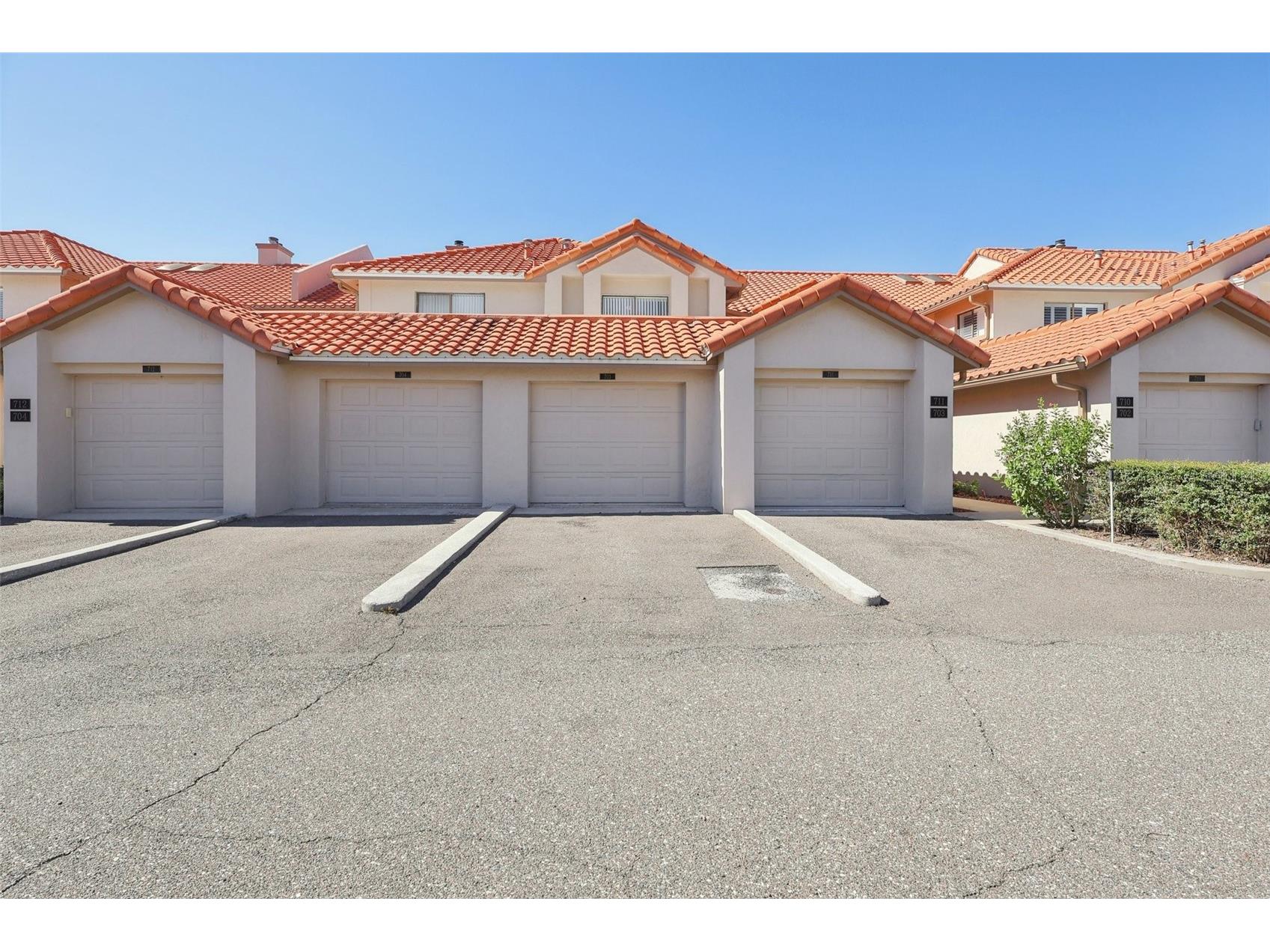 703 Magnolia Place Winter Haven FL 33884 - LAKE WINTERSET P4936880 image2