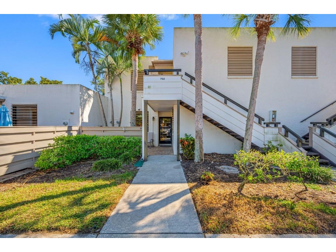 703 Oakview Drive #703 Bradenton FL 34210 A4671111 image1
