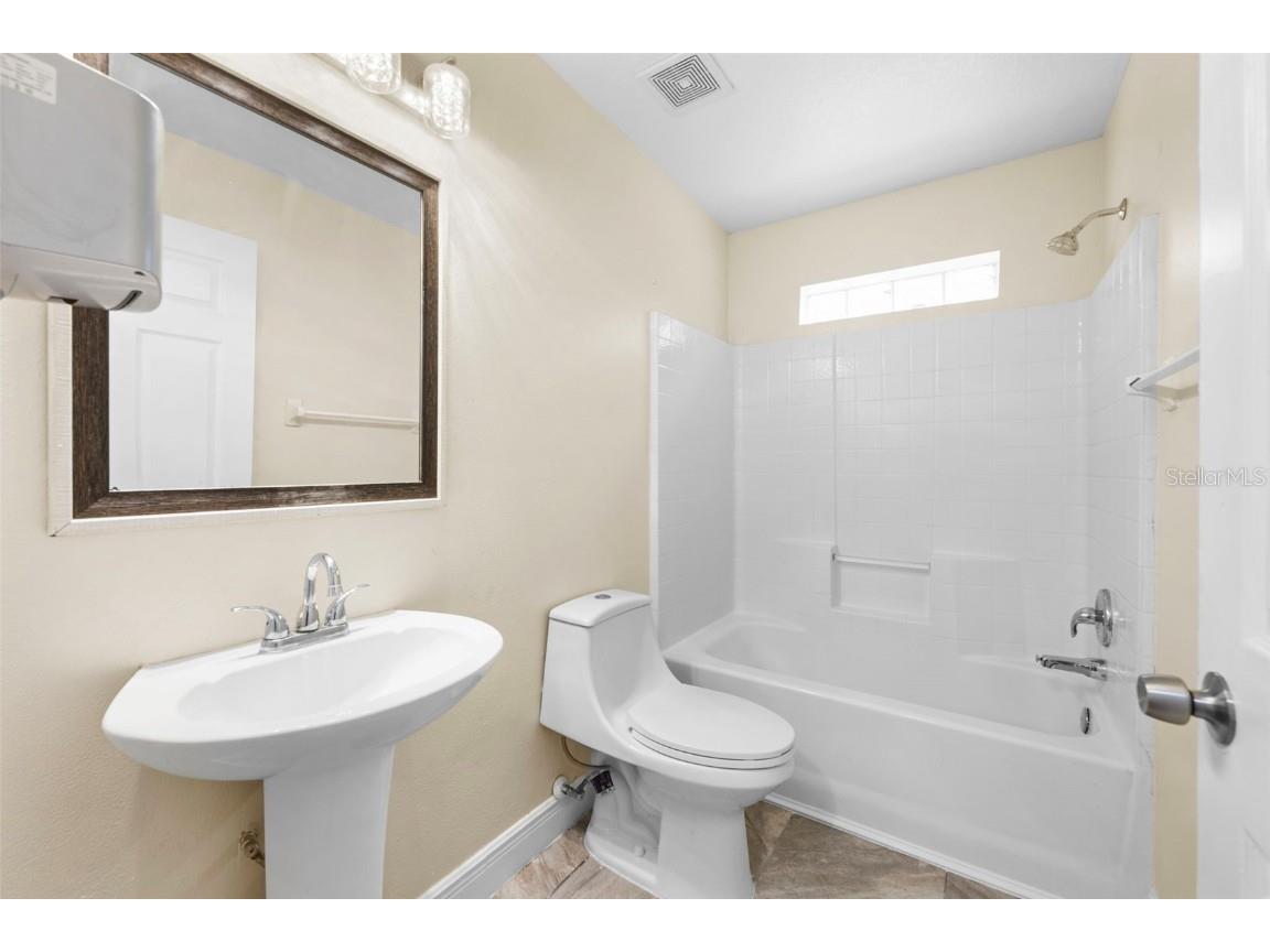 703 Palmera Street Orlando FL 32811 TB8426799 image13