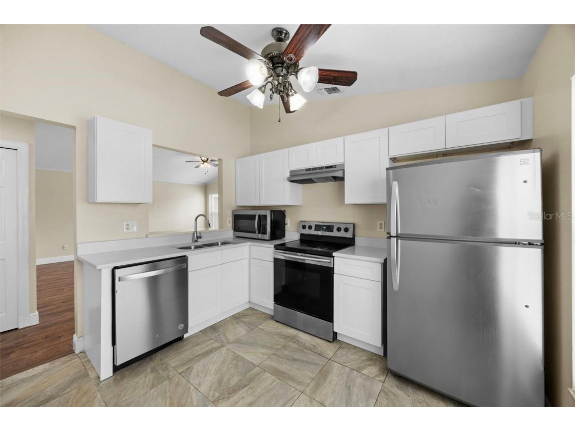 703 Palmera Street Orlando FL 32811 TB8426799 image7