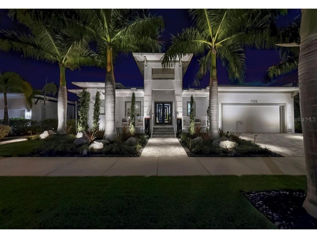 703 Pinckney Drive Apollo Beach FL 33572 - CANAL TO TAMPA BAY TB8453268 image1