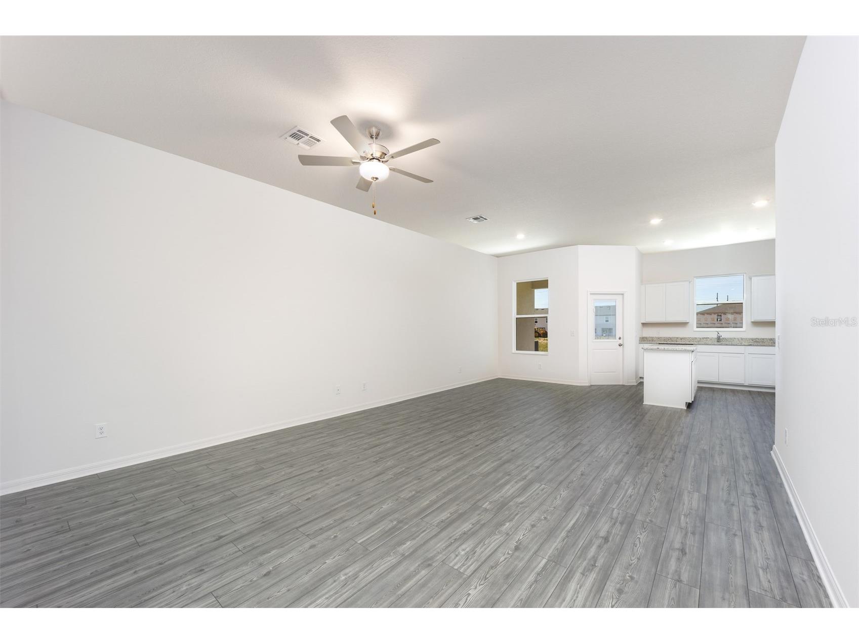 703 Poppy Lane Dundee FL 33838 TB8476361 image4