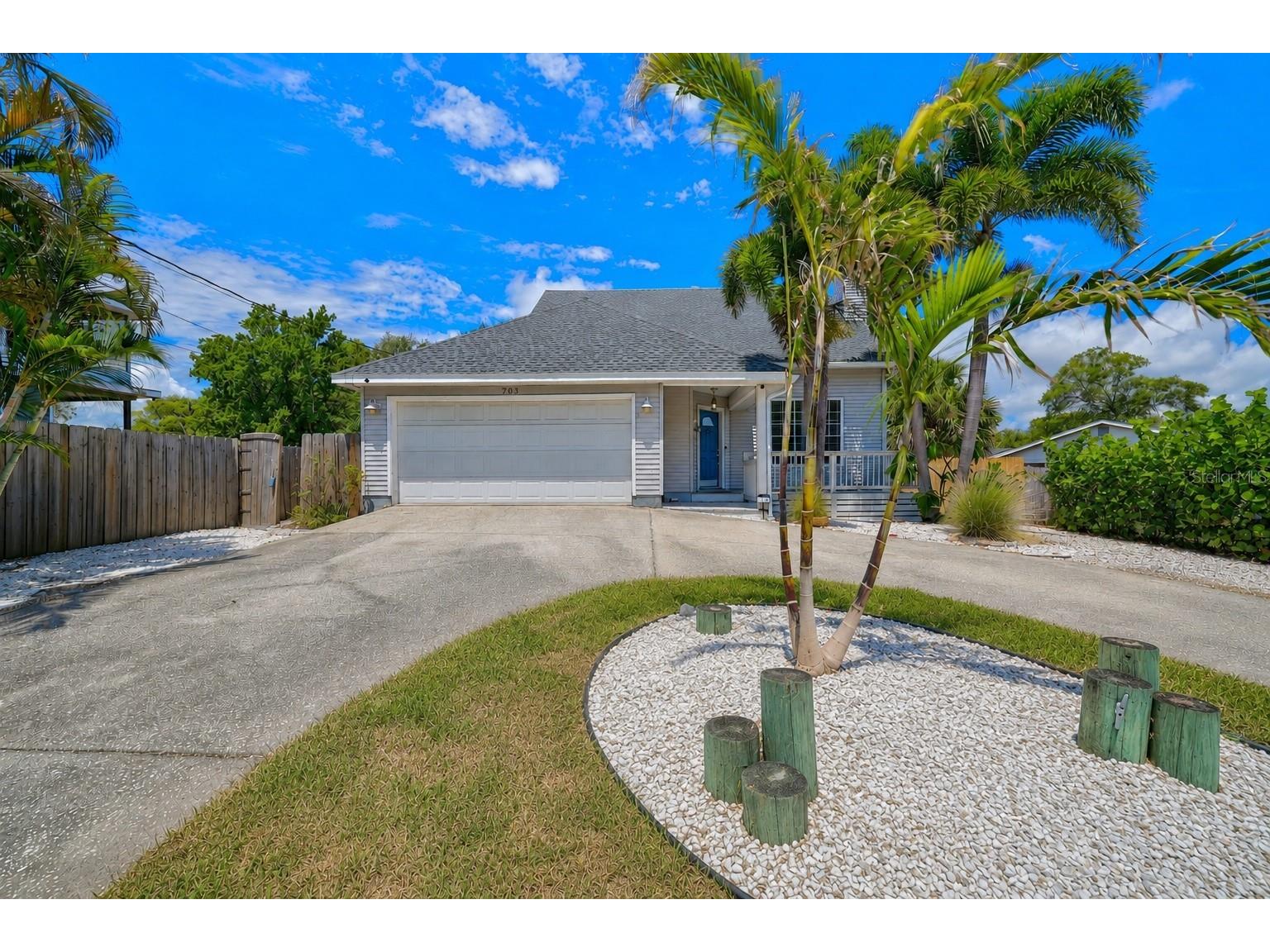 703 Riverside Drive Tarpon Springs FL 34689 TB8520013 image1