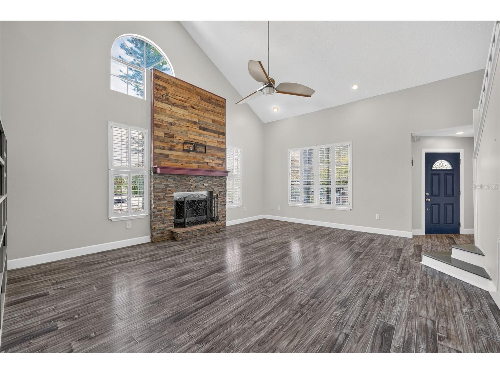 703 Riverside Drive Tarpon Springs FL 34689 TB8520013 image10
