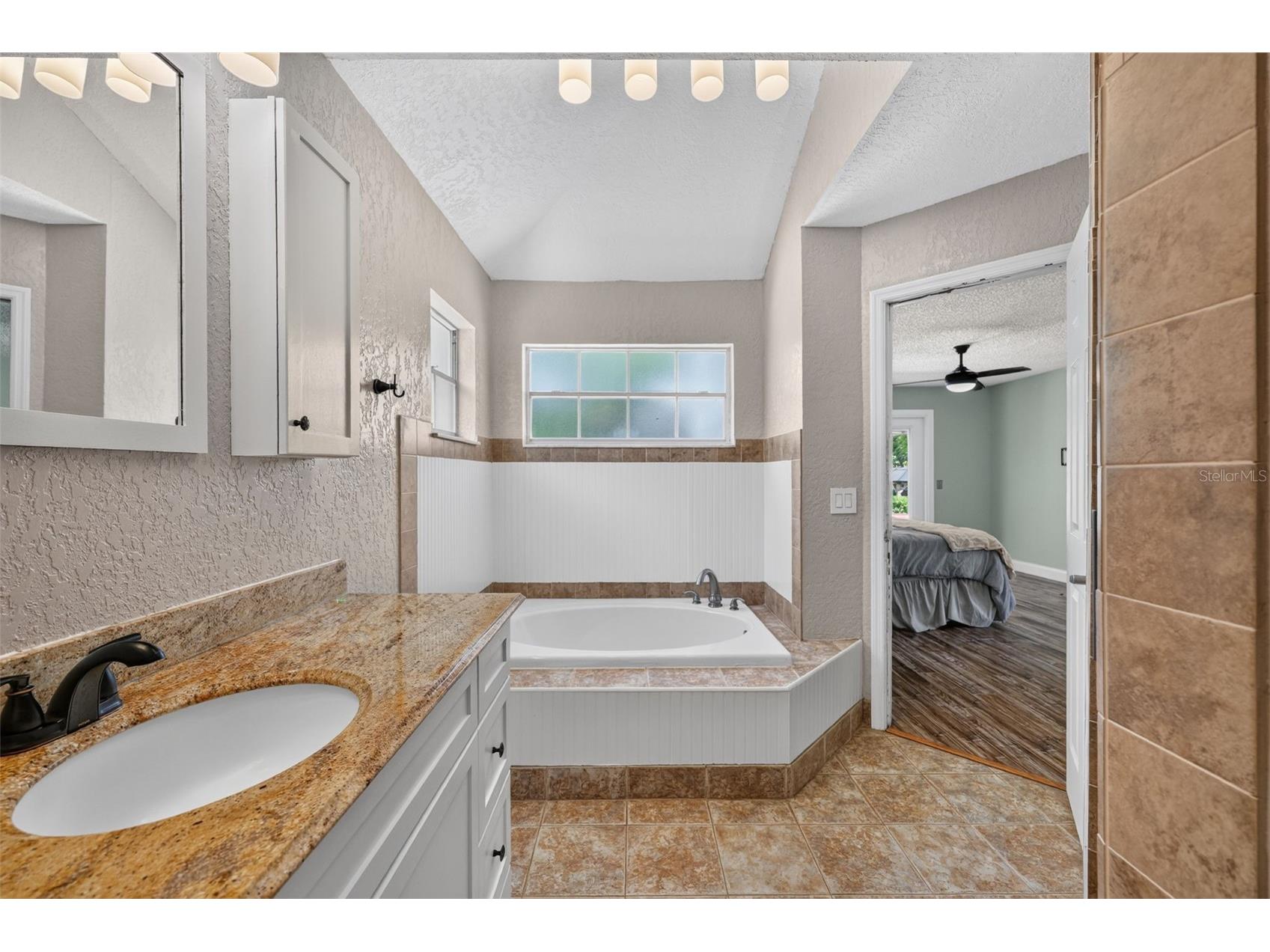 703 Riverside Drive Tarpon Springs FL 34689 TB8520013 image25