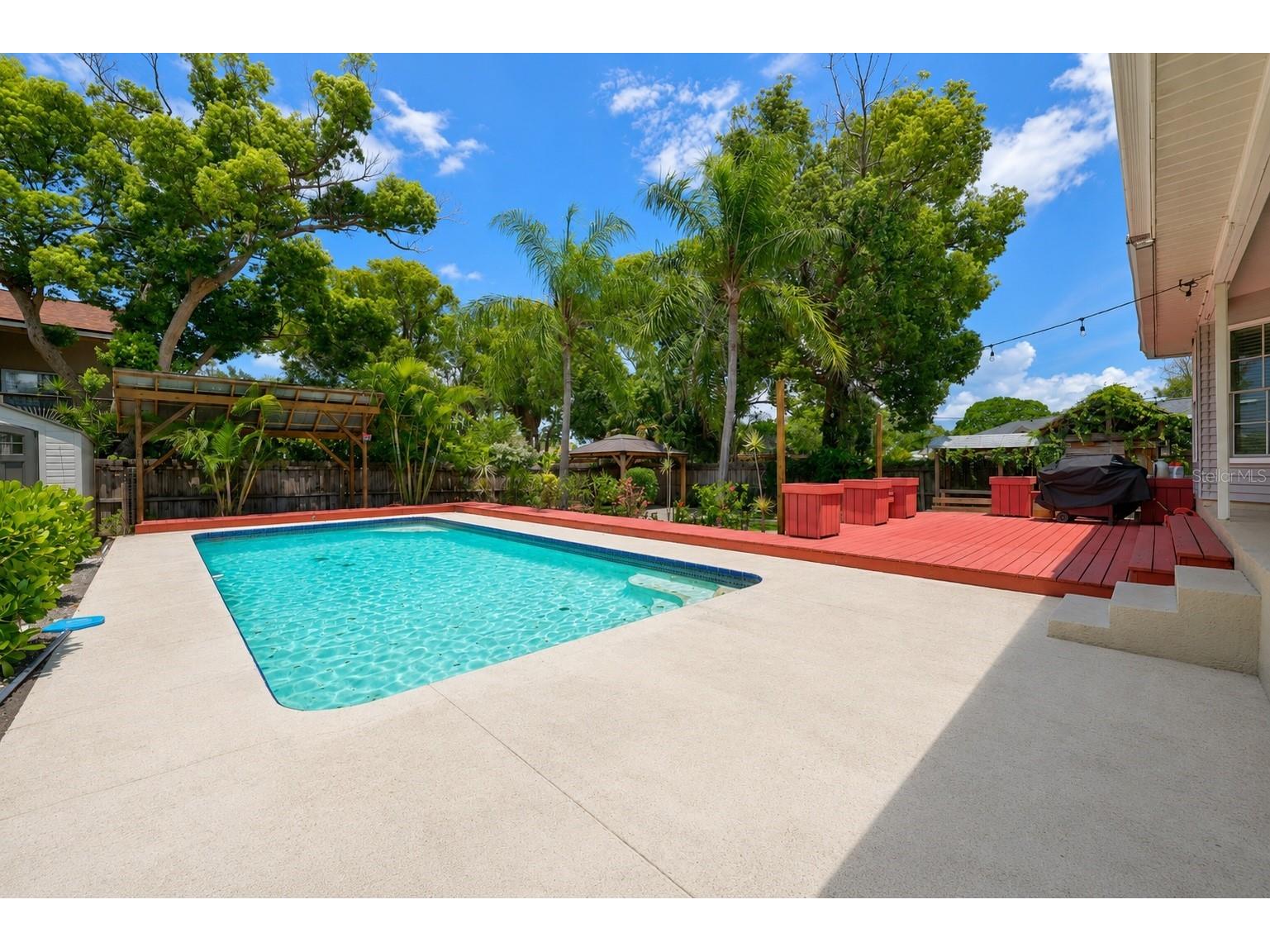 703 Riverside Drive Tarpon Springs FL 34689 TB8520013 image40