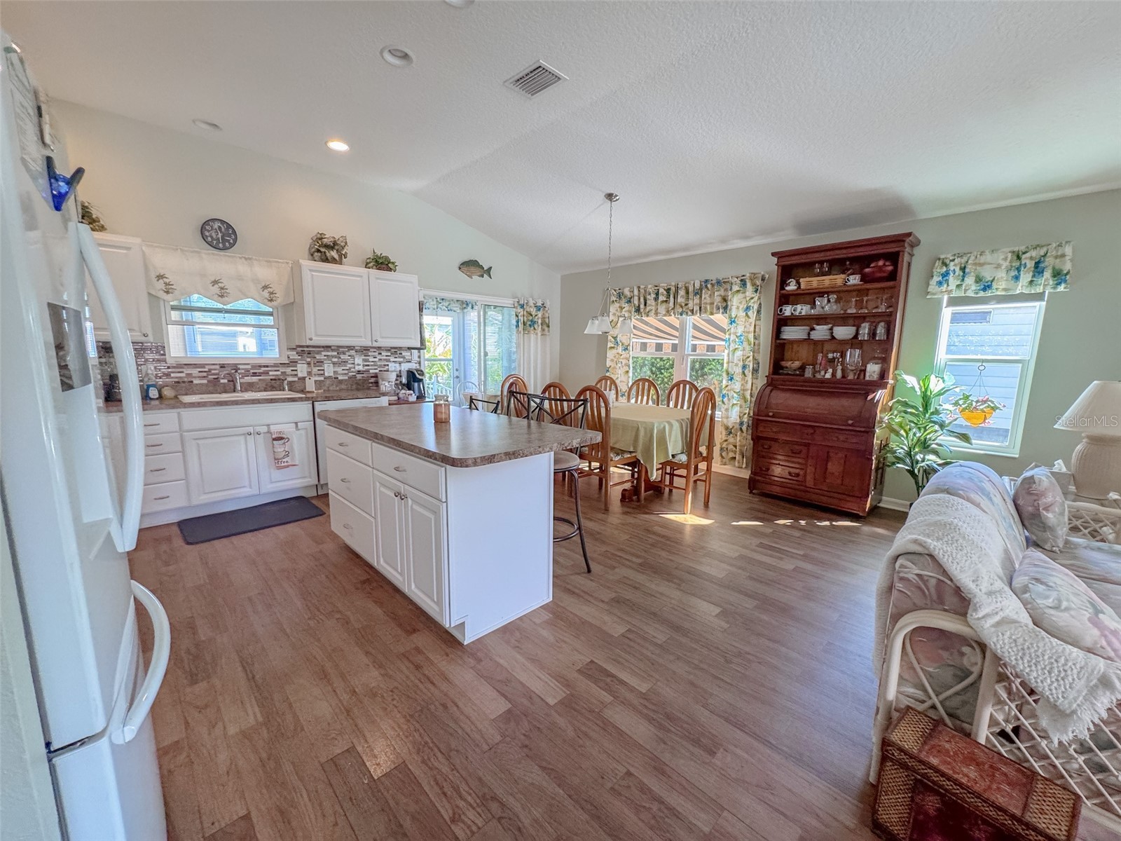 703 Royal Palm Avenue Lady Lake FL 32159 G5112624 image13