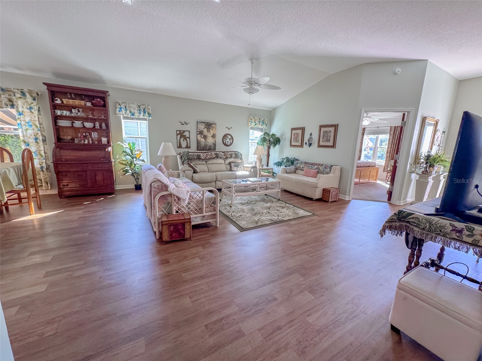 703 Royal Palm Avenue Lady Lake FL 32159 G5112624 image8