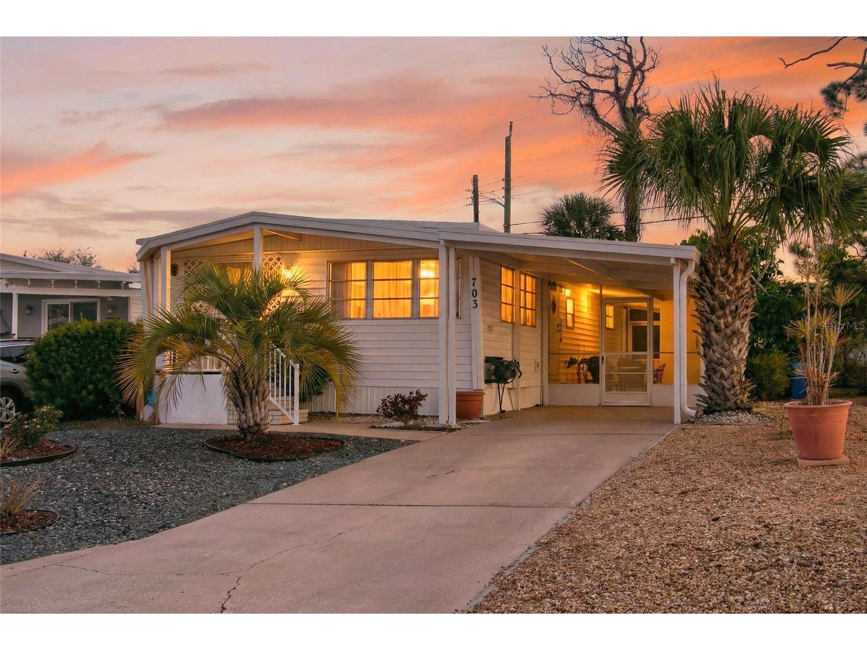 703 S Green Circle Venice FL 34285 N6142729 image1