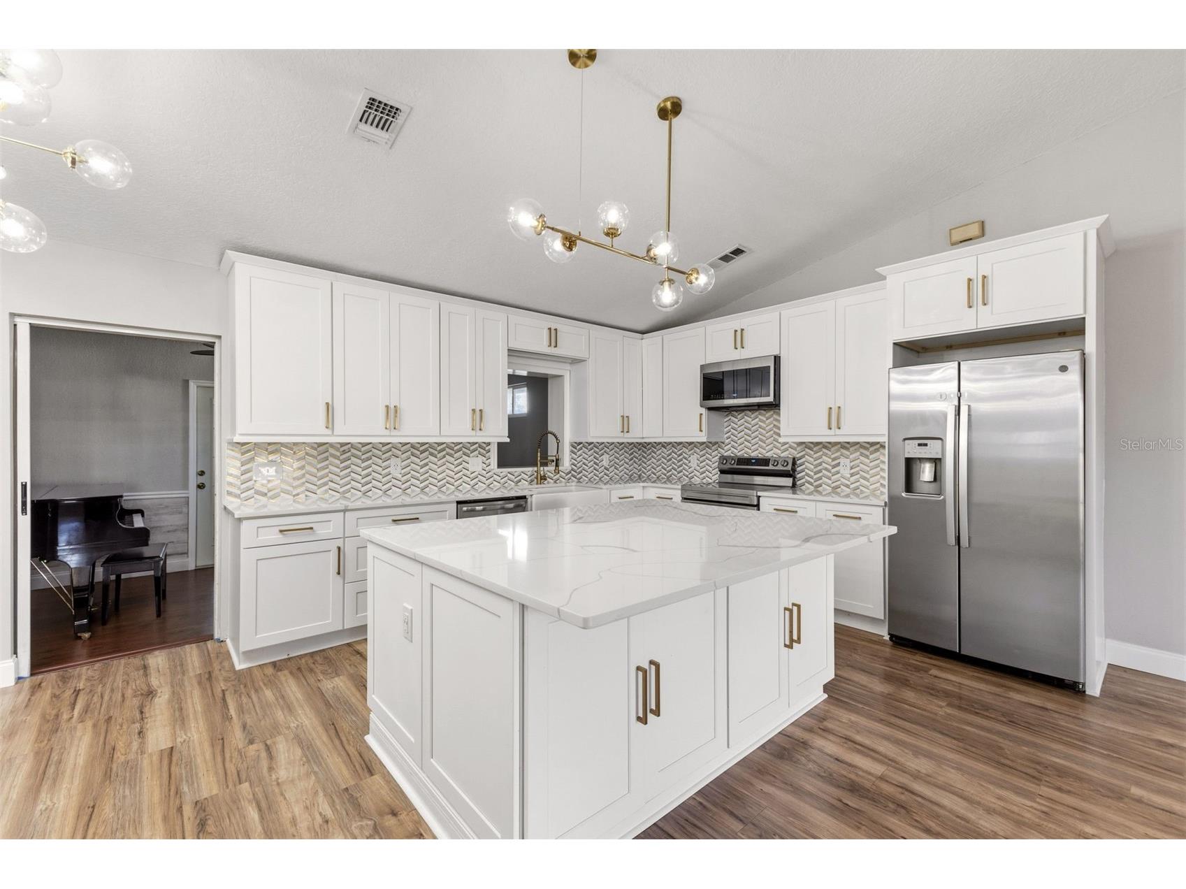 703 Scott Lake Village S Lakeland FL 33813 TB8493269 image14