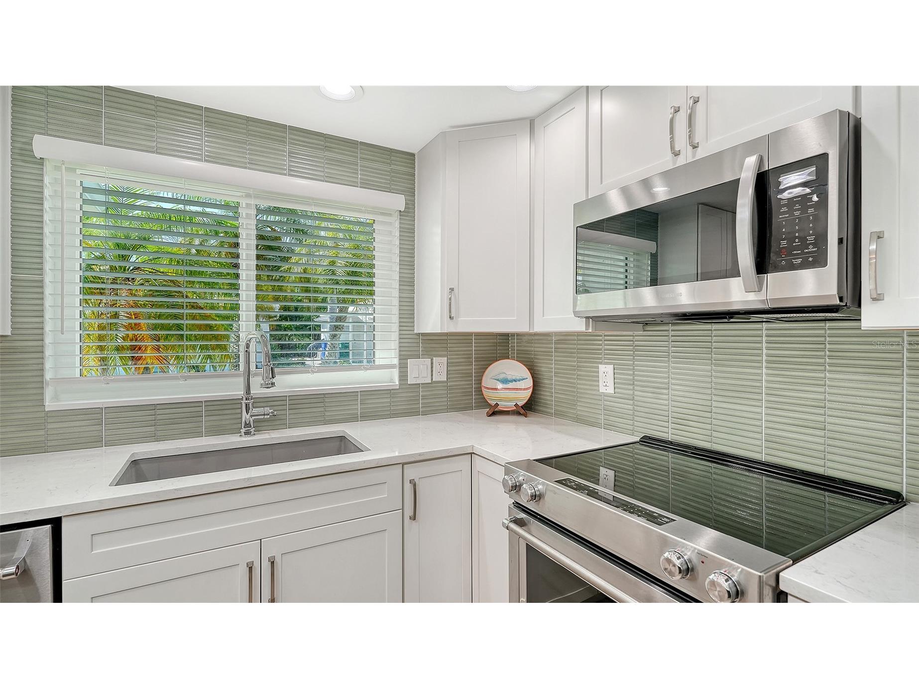 703 Spanish Drive S Longboat Key FL 34228 A4693381 image11