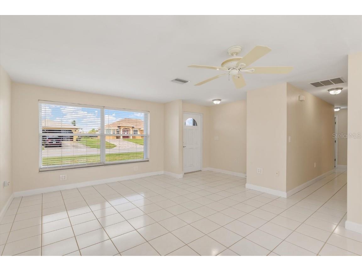 703 Spring Lake Boulevard NW Port Charlotte FL 33952 C7515906 image3