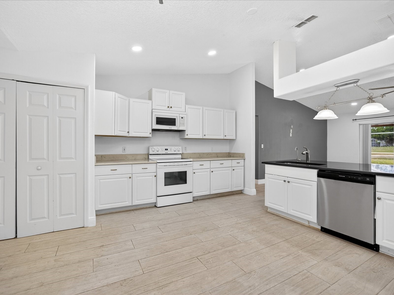 703 Sunridge Woods Boulevard Davenport FL 33837 O6403867 image3
