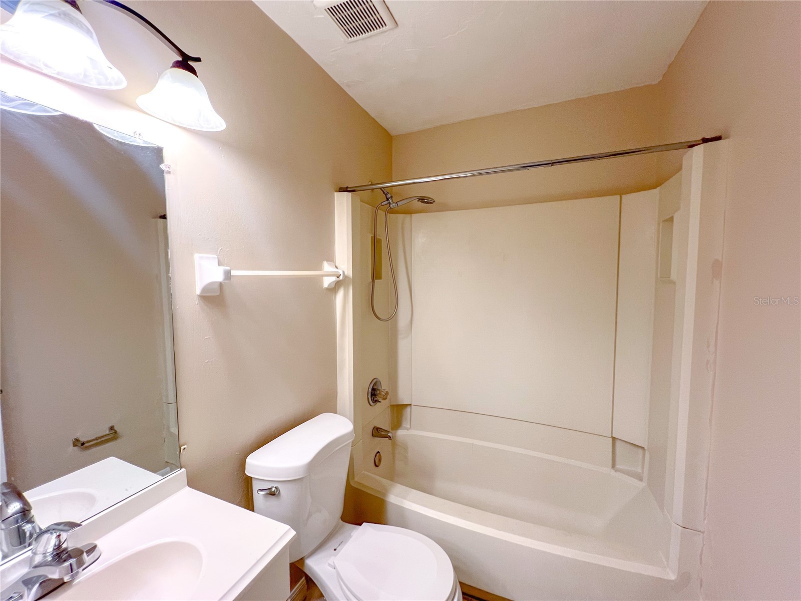 703 SW 69th Terrace #B Gainesville FL 32607 GC540620 image6
