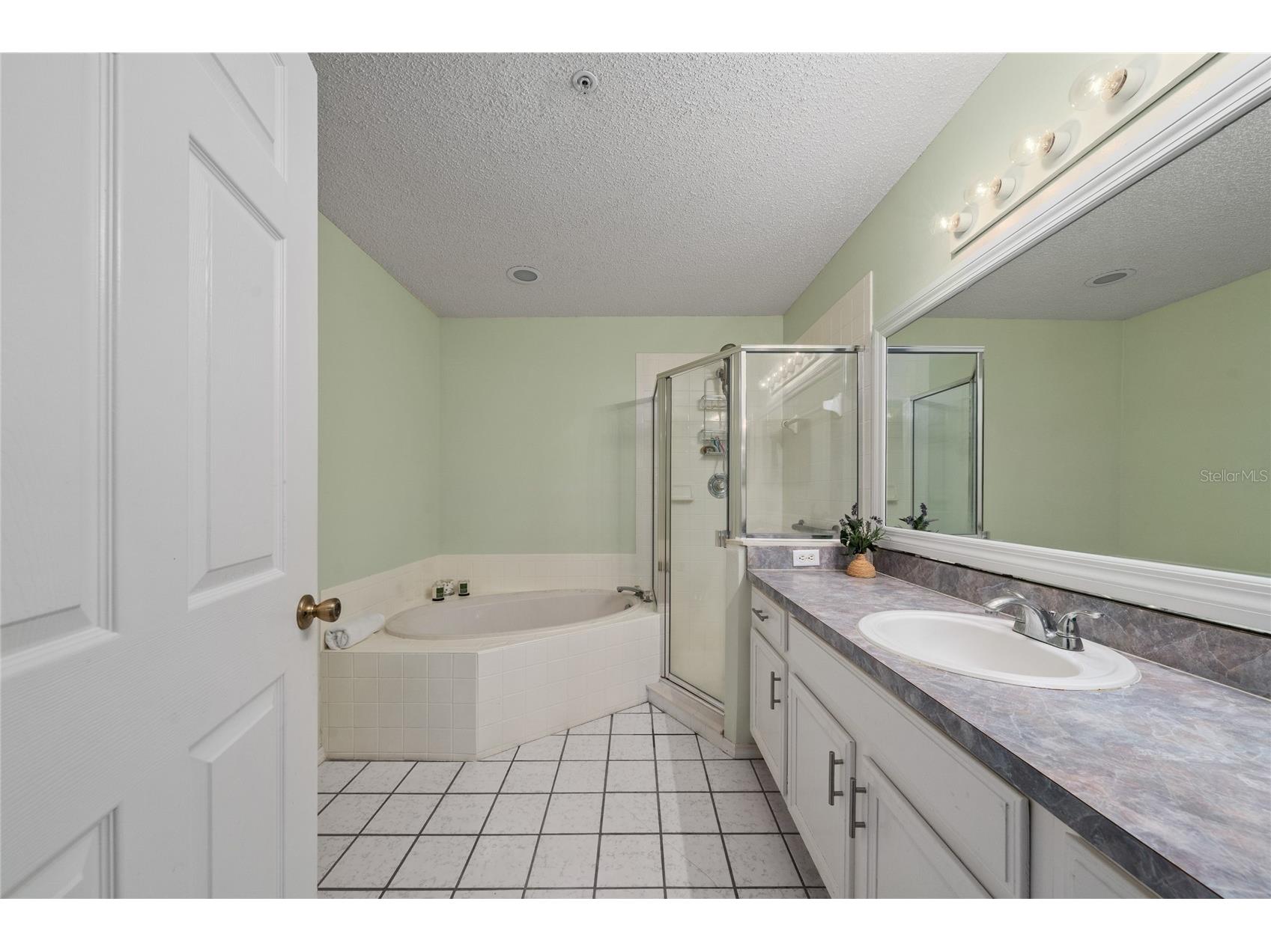 703 Swan Lane Altamonte Springs FL 32701 A4688847 image22