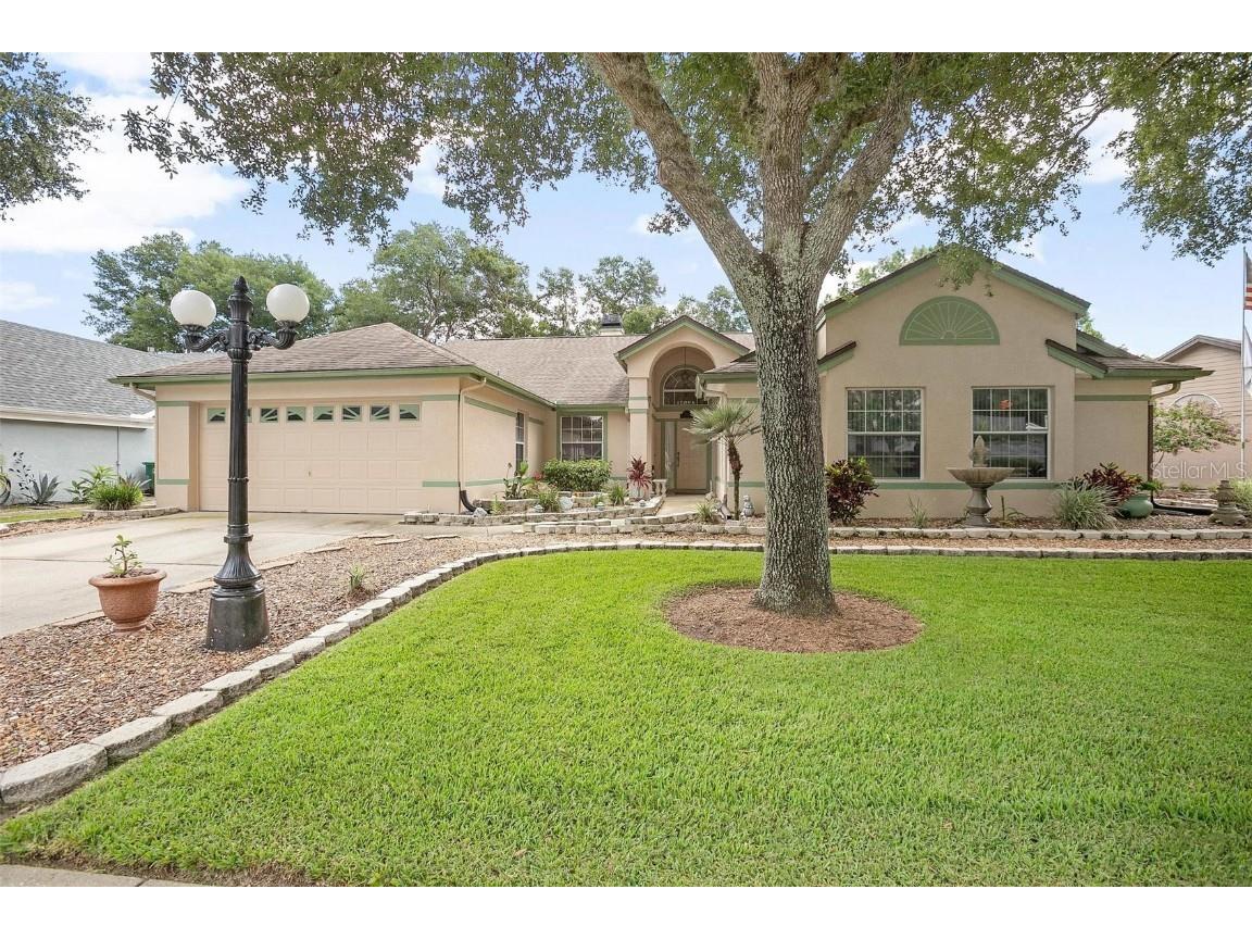 703 Swaying Pine Way Deland FL 32724 V4937232 image1