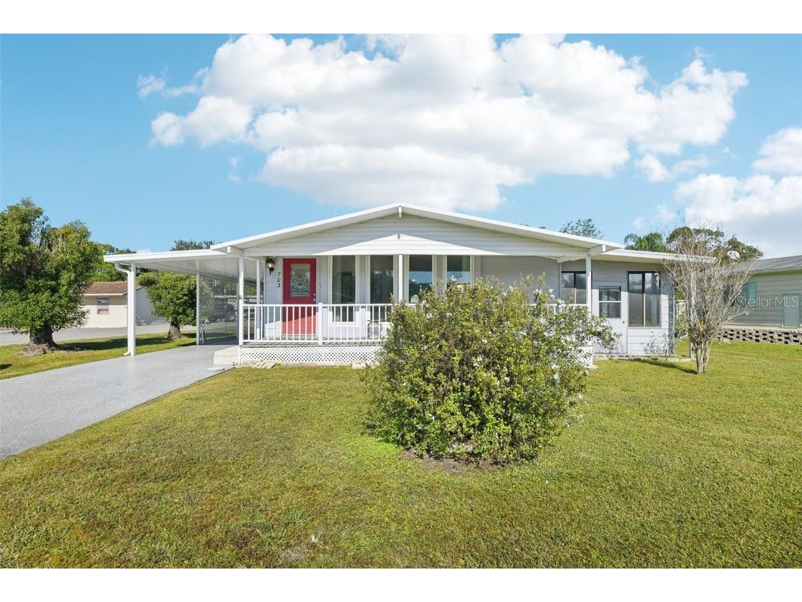 703 Whippoorwill Lane Osteen FL 32764 - Little Lake V4945958 image1