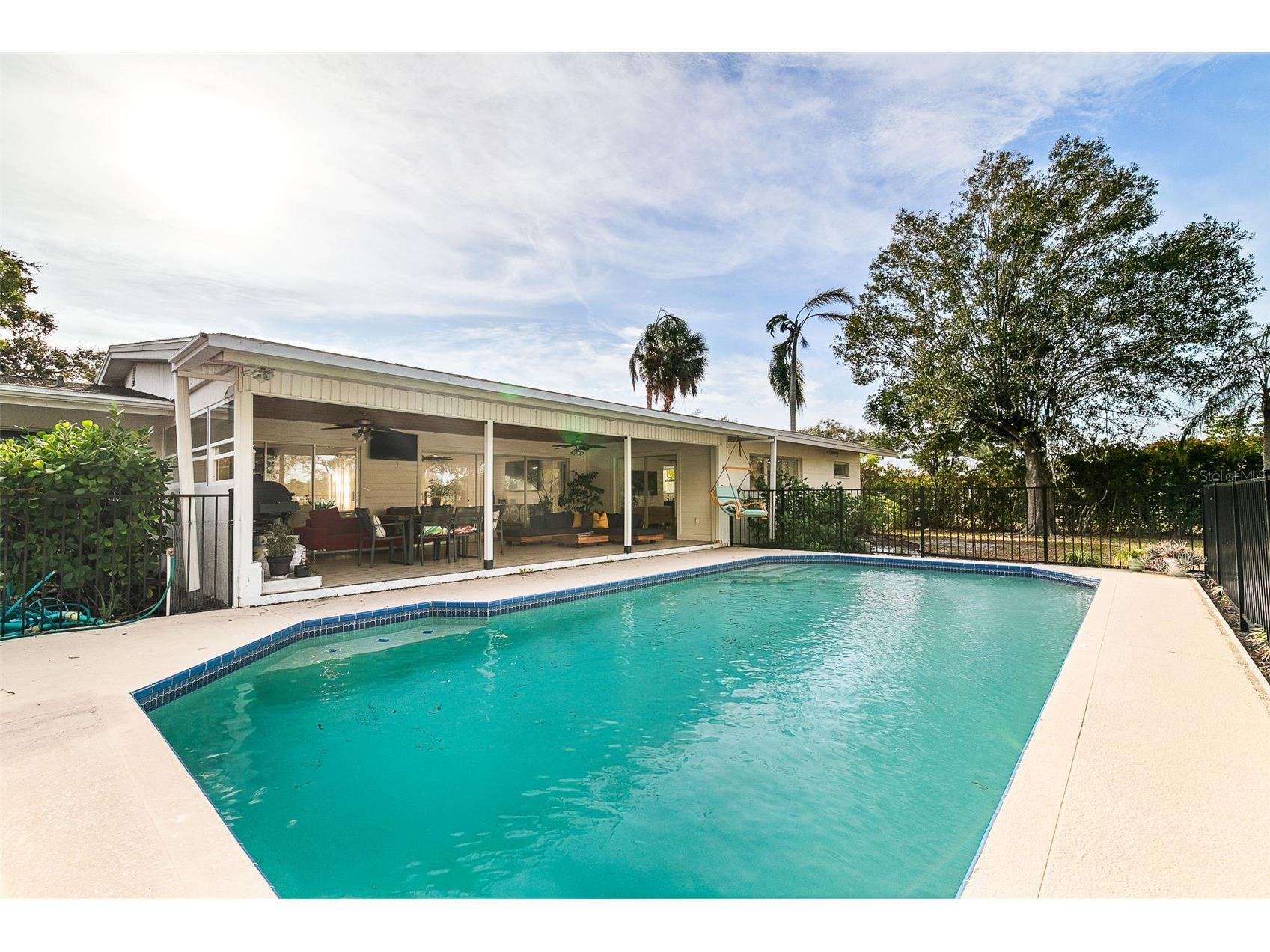 703 Whitfield Avenue Sarasota FL 34243 A4677614 image59