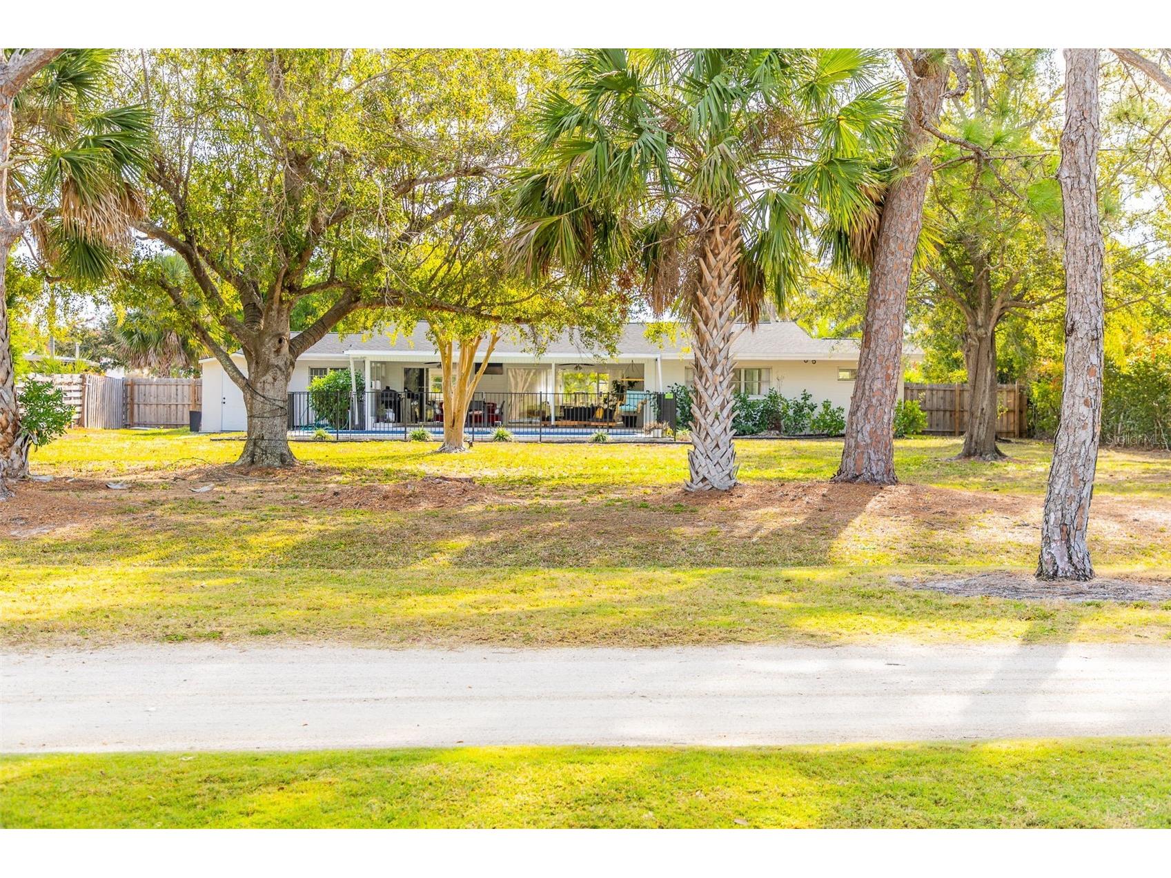 703 Whitfield Avenue Sarasota FL 34243 A4677614 image68
