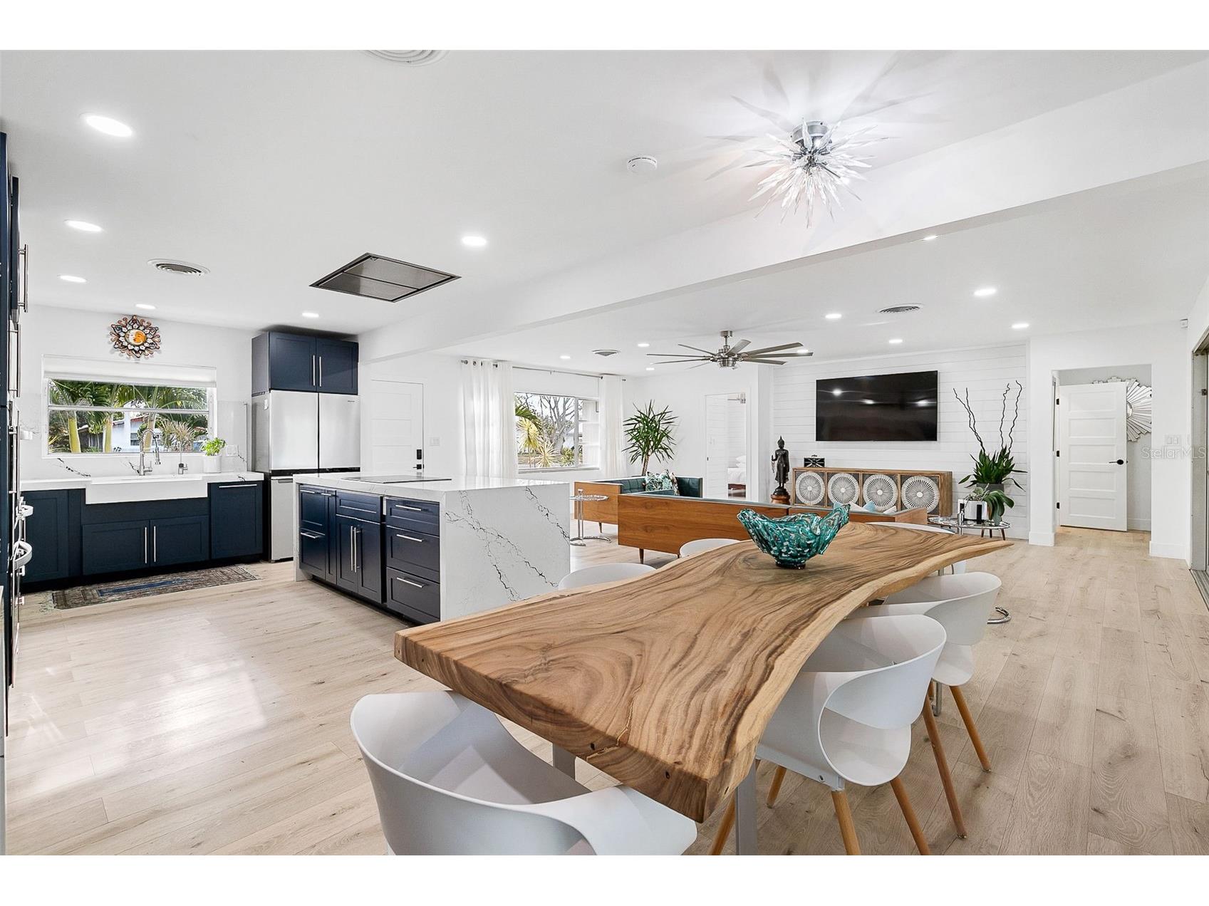 703 Whitfield Avenue Sarasota FL 34243 A4691600 image45