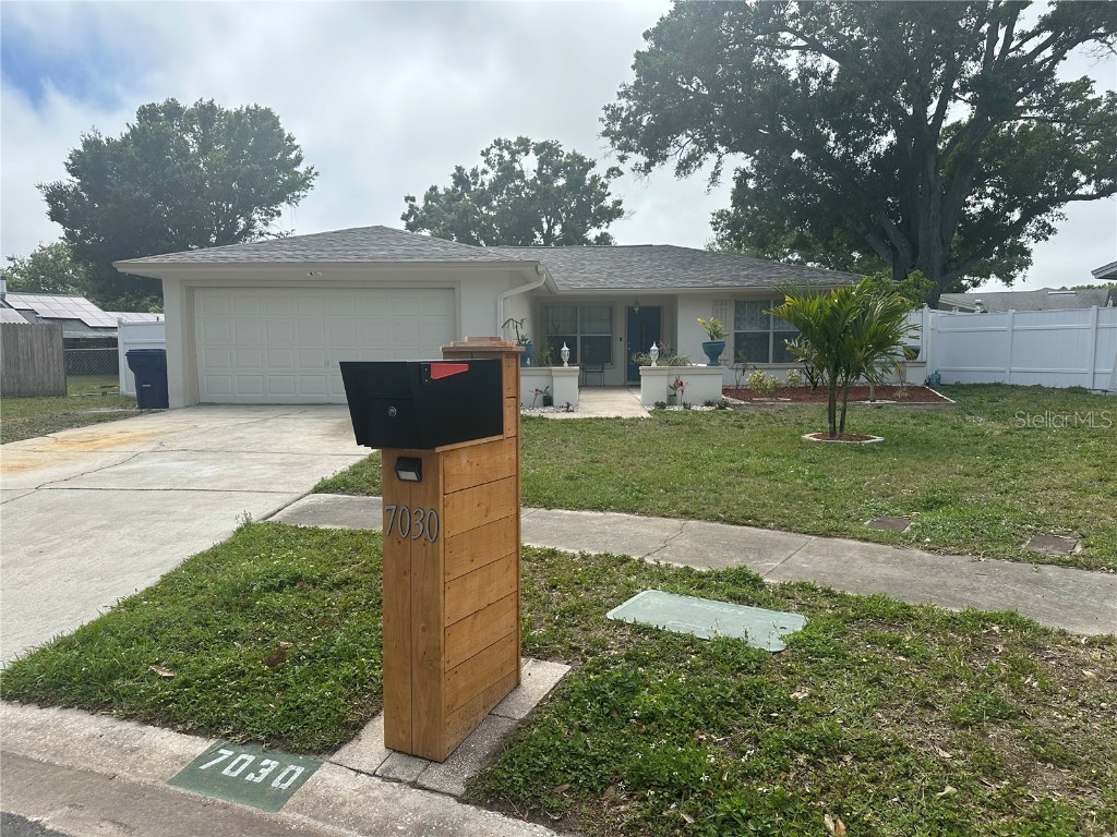 7030 Dalkeith Avenue N Saint Petersburg FL 33709 TB8368268 image1