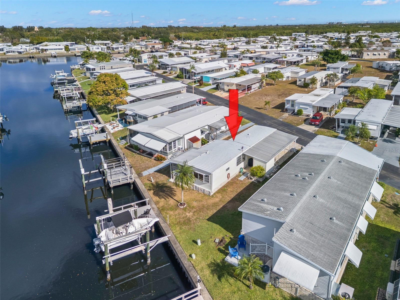 7030 Mount Arlington Drive NE #409 Saint Petersburg FL 33702 - TAMPA BAY TB8454480 image1