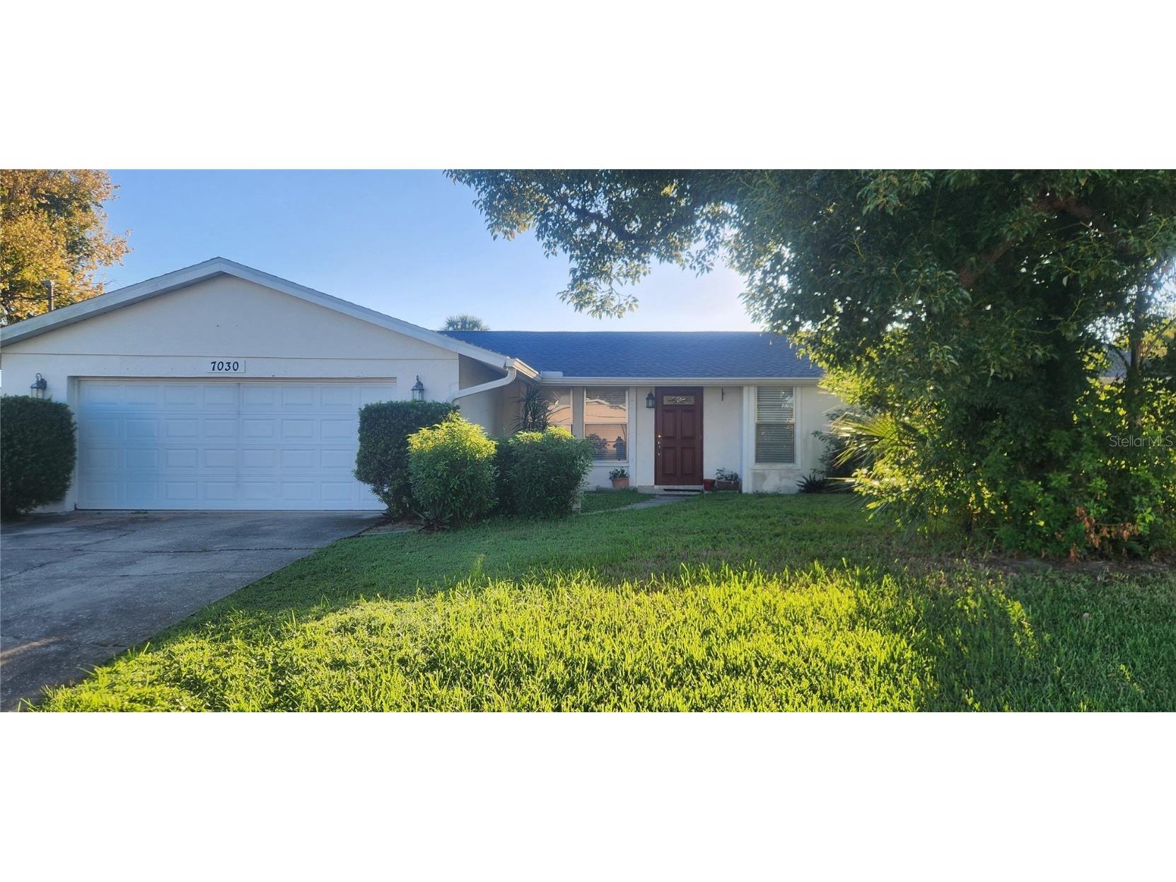 7030 Spinnaker Boulevard Englewood FL 34224 D6144247 image1