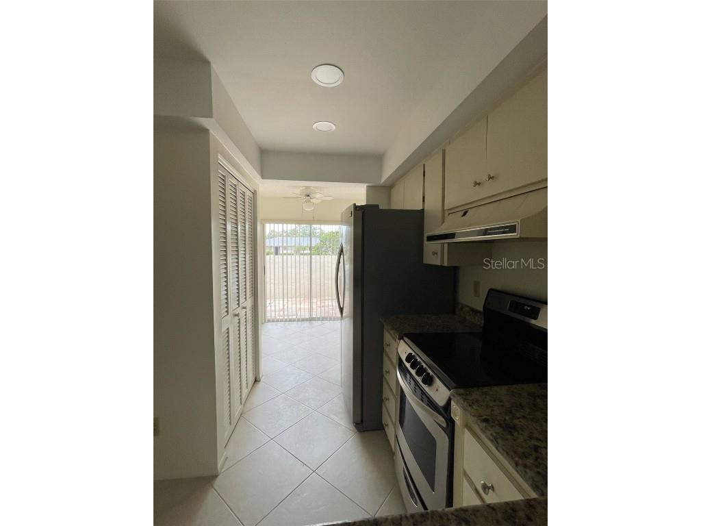 7030 W Country Club Drive N #128 Sarasota FL 34243 A4666721 image17
