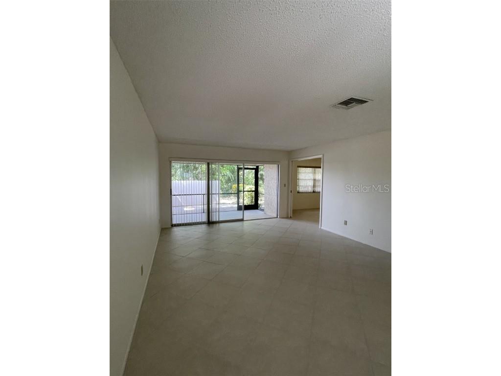7030 W Country Club Drive N #128 Sarasota FL 34243 A4666721 image2
