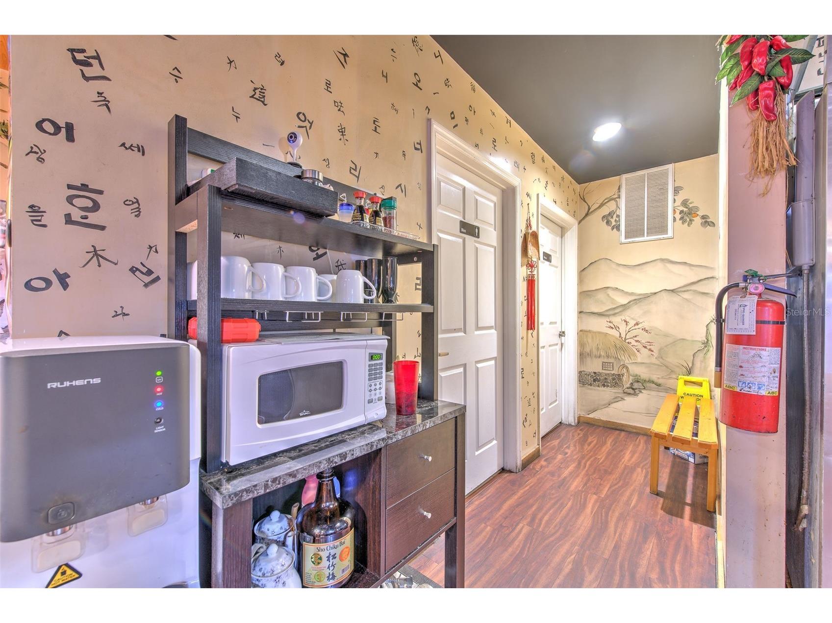 7030 W Hillsborough Avenue #SUIT B Tampa FL 33634 TB8511976 image11