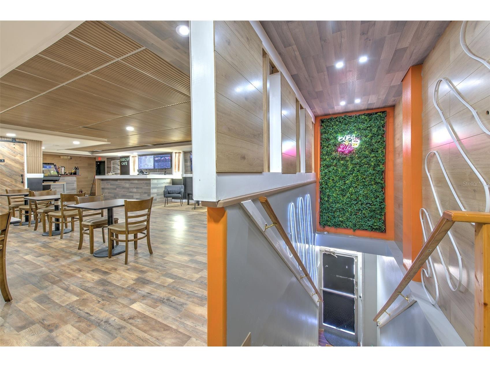 7030 W Hillsborough Avenue #SUIT B Tampa FL 33634 TB8511976 image15