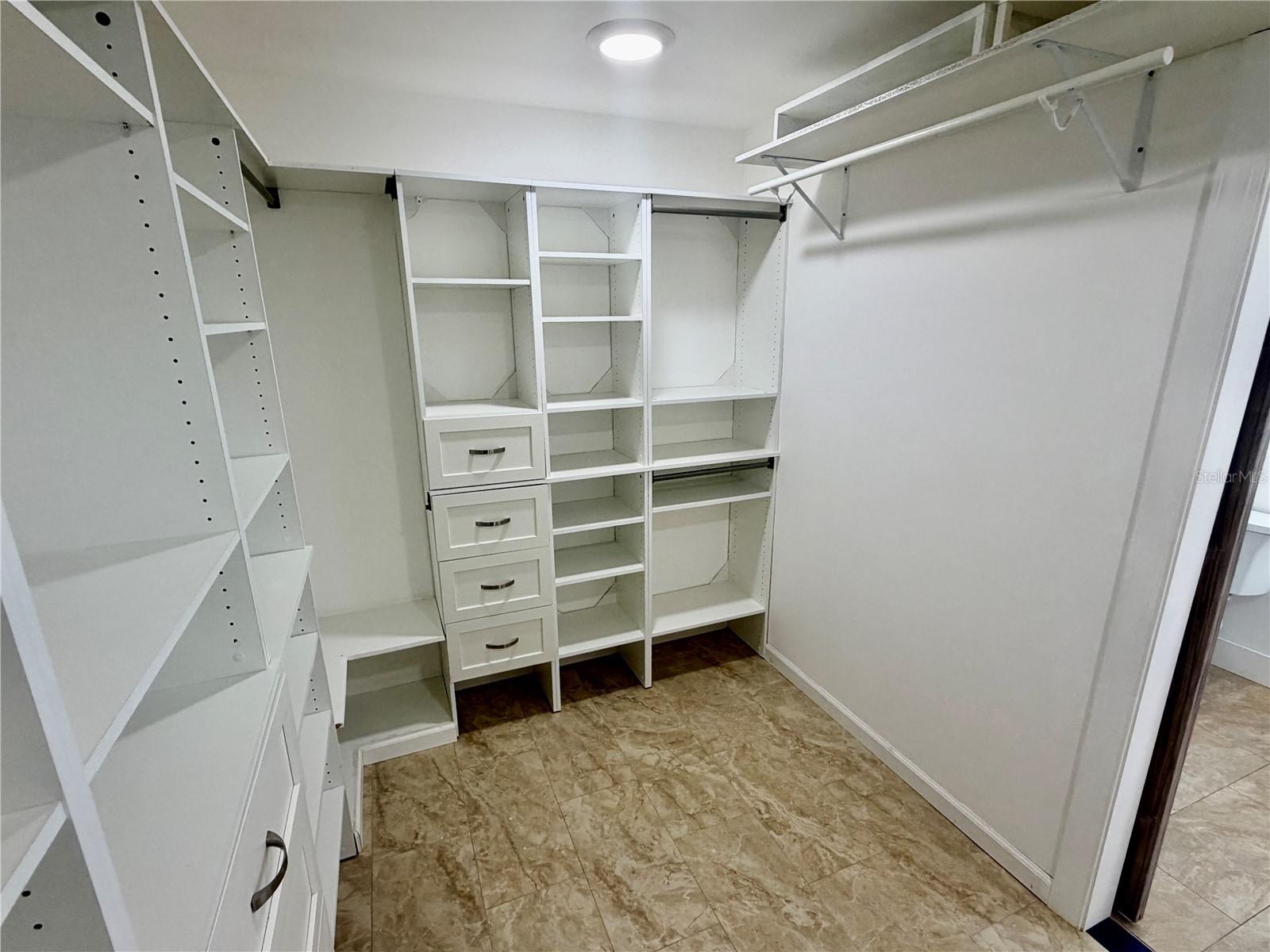 7031 Drury Street Tampa FL 33635 TB8516118 image12