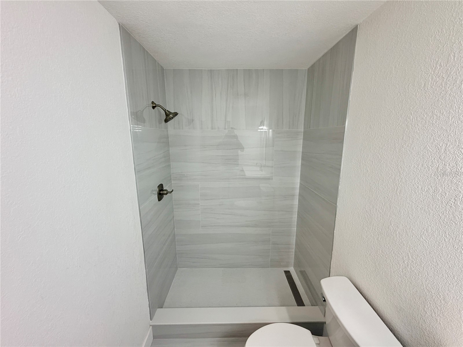 7031 Drury Street Tampa FL 33635 TB8516118 image22
