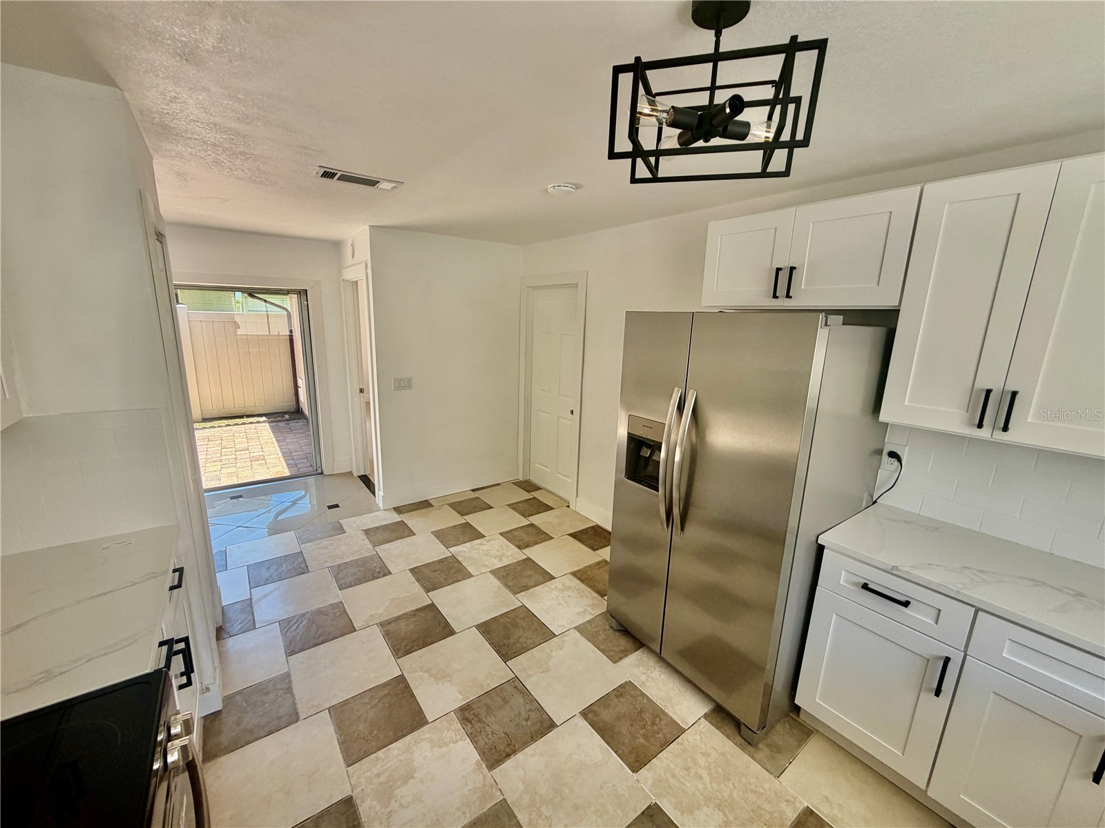 7031 Drury Street Tampa FL 33635 TB8516118 image5