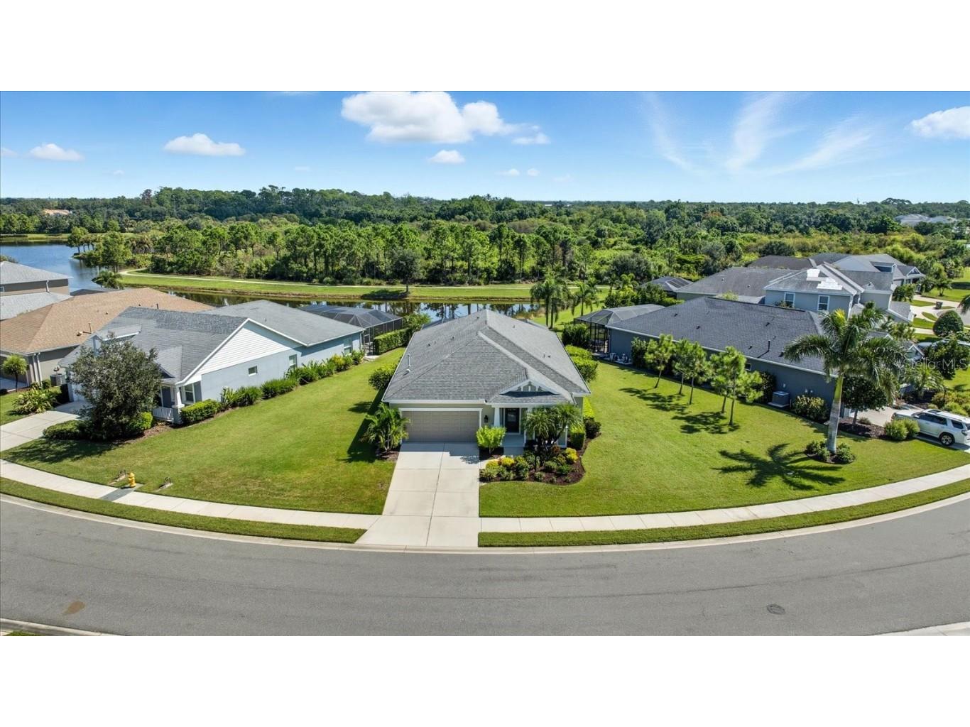 7031 White Willow Court Sarasota FL 34243 A4664894 image1