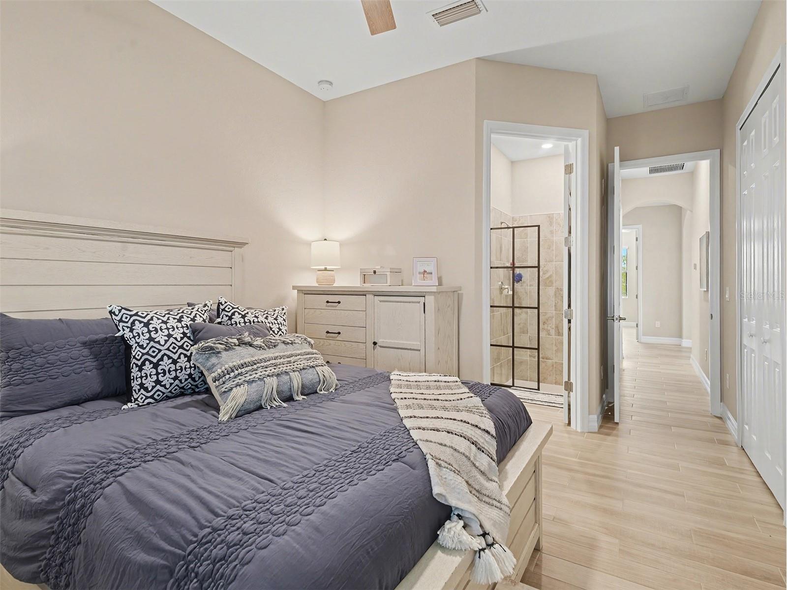 7032 Highgate Lane Bradenton FL 34202 A4678848 image21