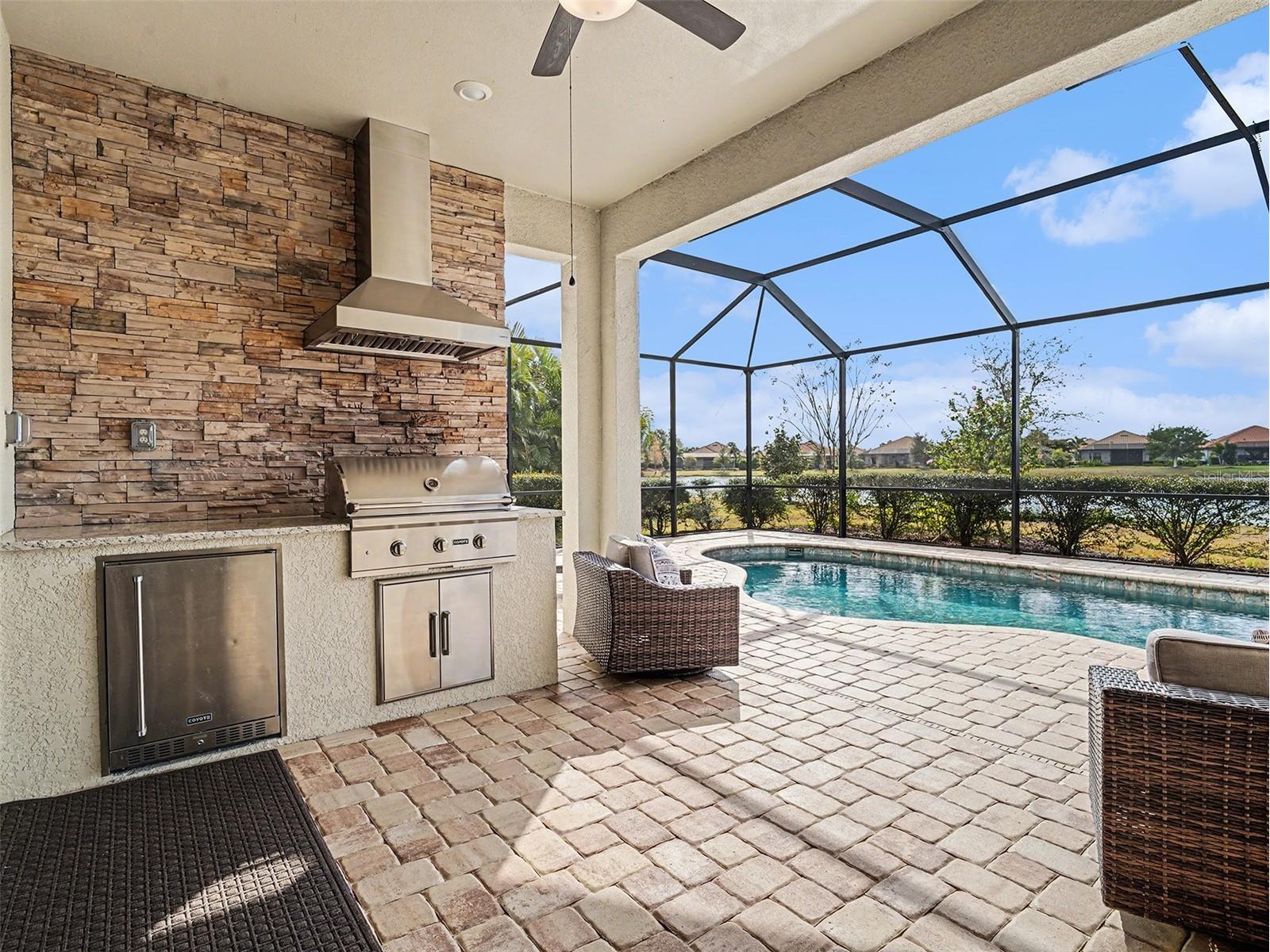 7032 Highgate Lane Bradenton FL 34202 A4678848 image8