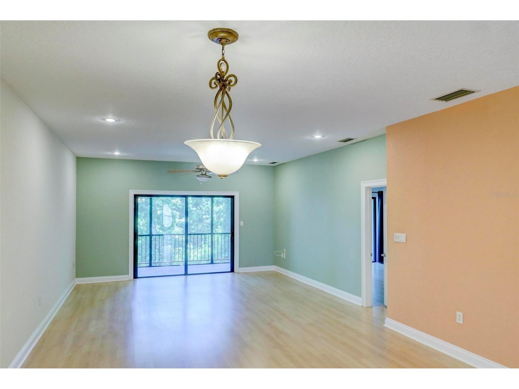 7032 River Run Boulevard Weeki Wachee FL 34607 - WEEKI WACHEE RIVER W7884946 image7