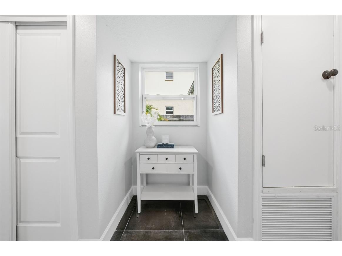 7033 Hibiscus Avenue S South Pasadena FL 33707 TB8458379 image35