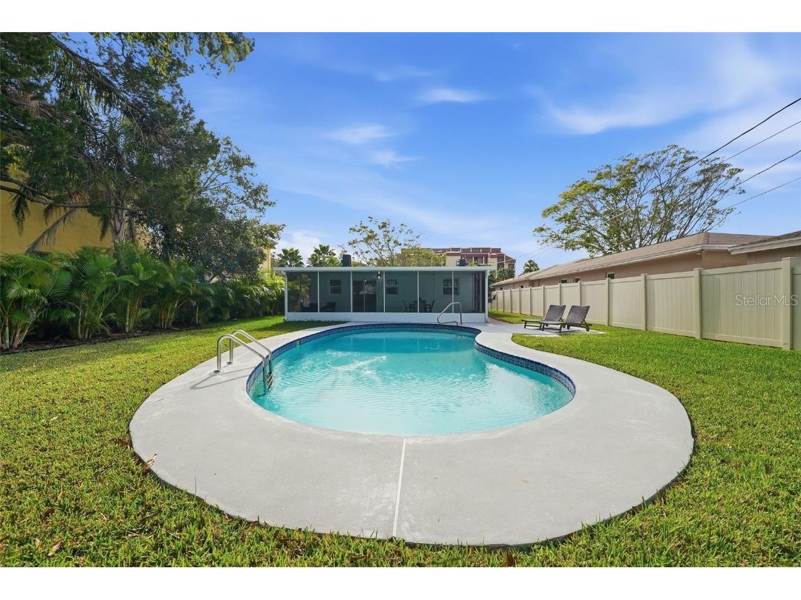 7033 Hibiscus Avenue S South Pasadena FL 33707 TB8458379 image48