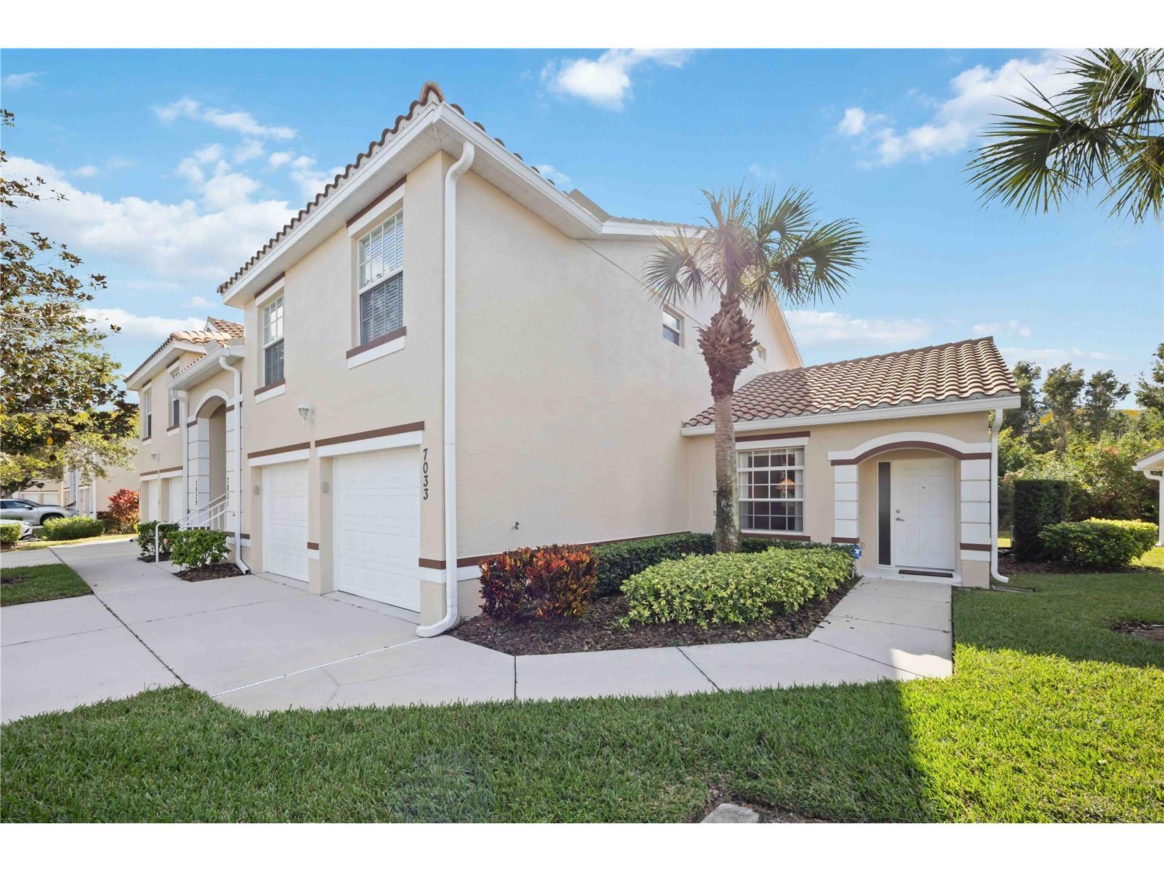 7033 Strand Circle #102 Bradenton FL 34203 A4676959 image1