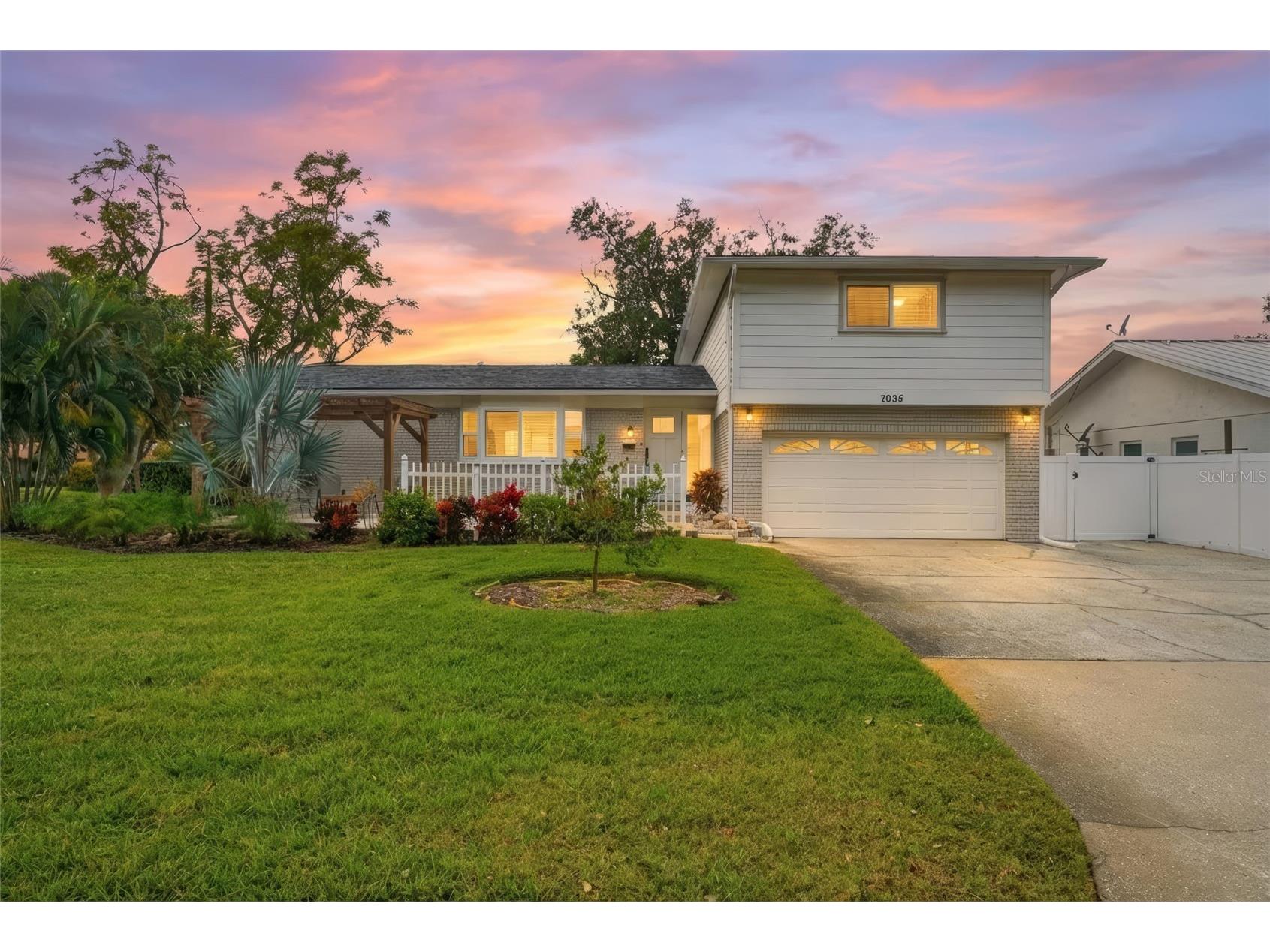 7035 14th Street S Saint Petersburg FL 33705 TB8464376 image1