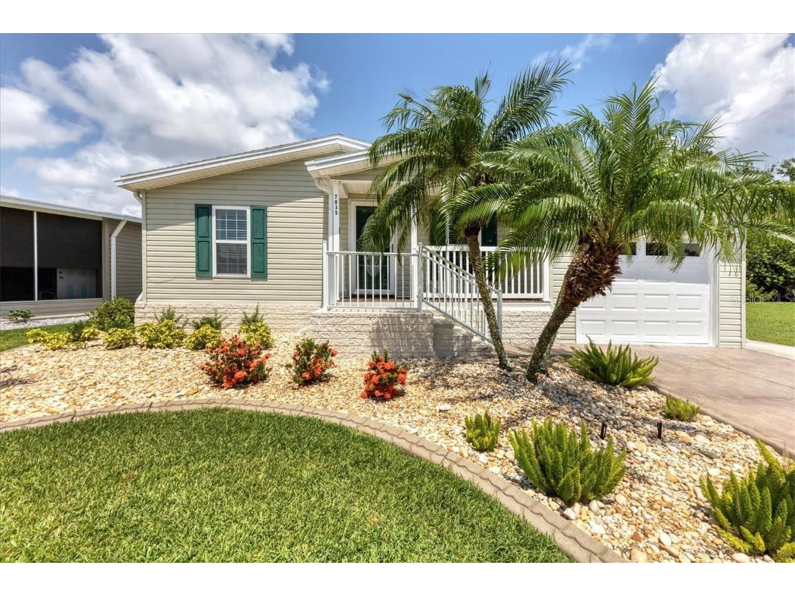 7035 35th Street E Ellenton FL 34222 A4574245 image1