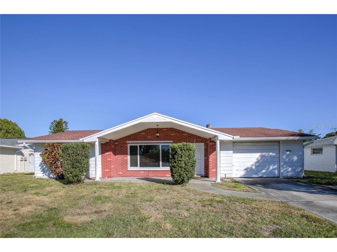 7035 Flaggler Drive Port Richey FL 34668 W7851852 image1