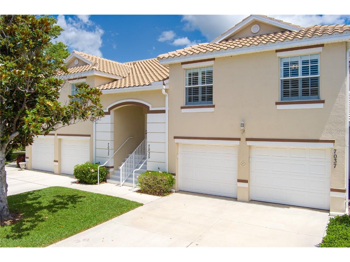 7035 Scrub Jay Way #202 Bradenton FL 34203 A4652786 image1